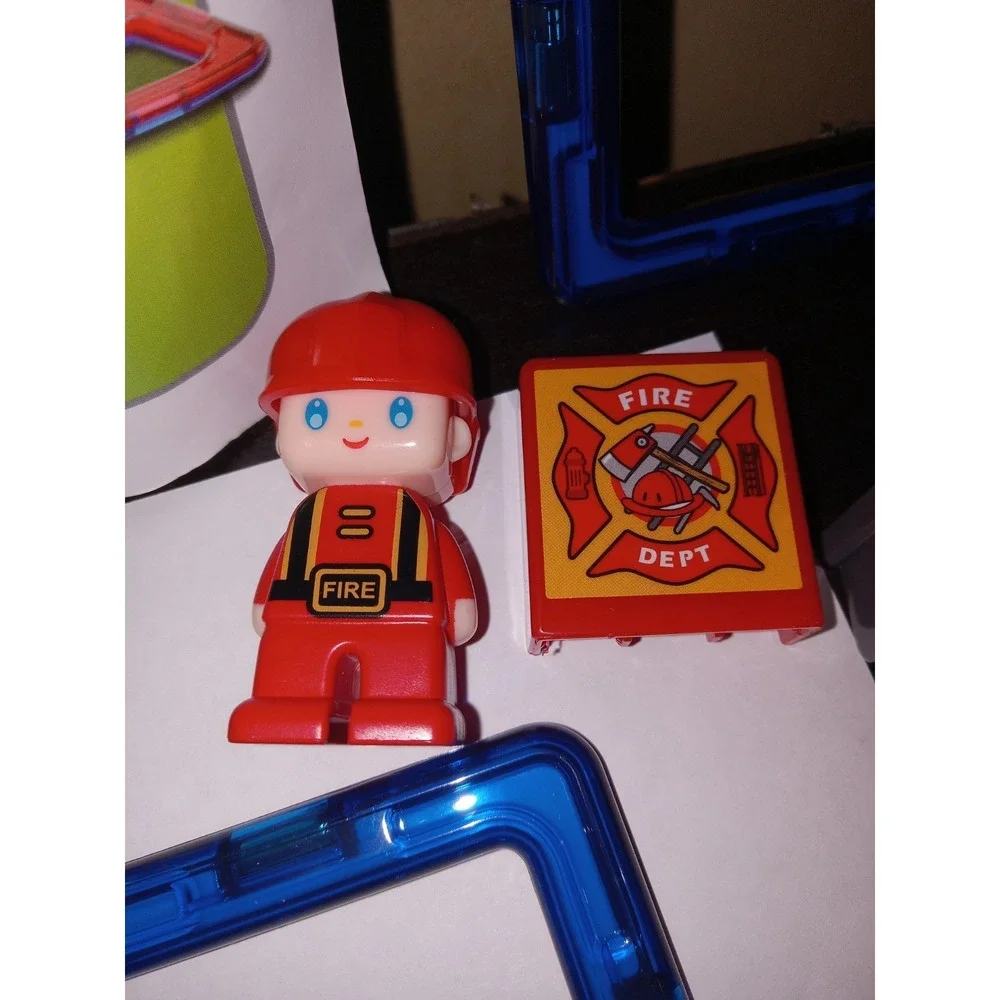 MAGFORMERS‎ ~ MAGNETIC BUILDING TILES - SQUARES TRIANGLES ++ Stem Learning